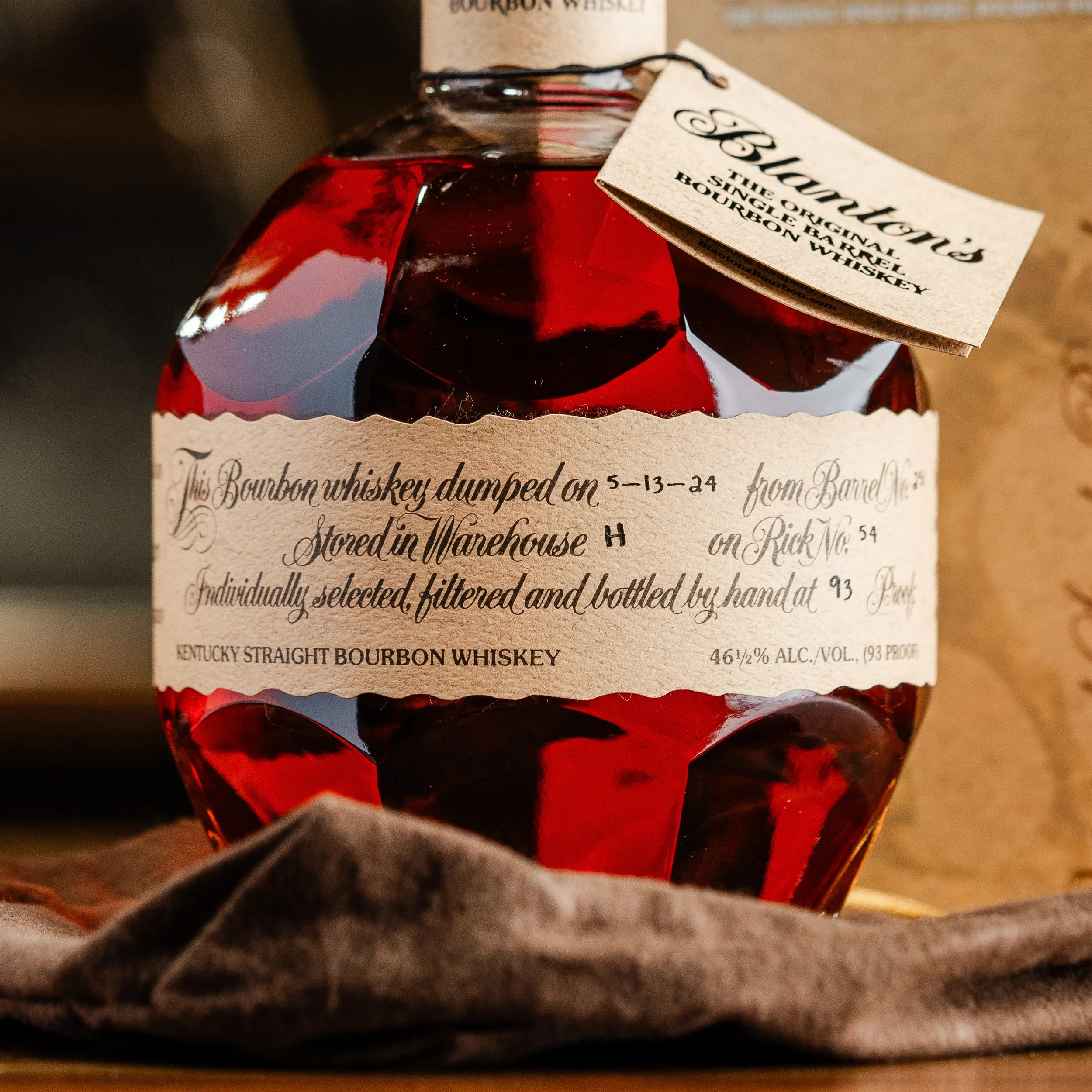 ブランデー Blanton's Single Barrel Bourbon 750ml Blanton's Original Single Barrel Bourbon - 750mL – The Bourbon